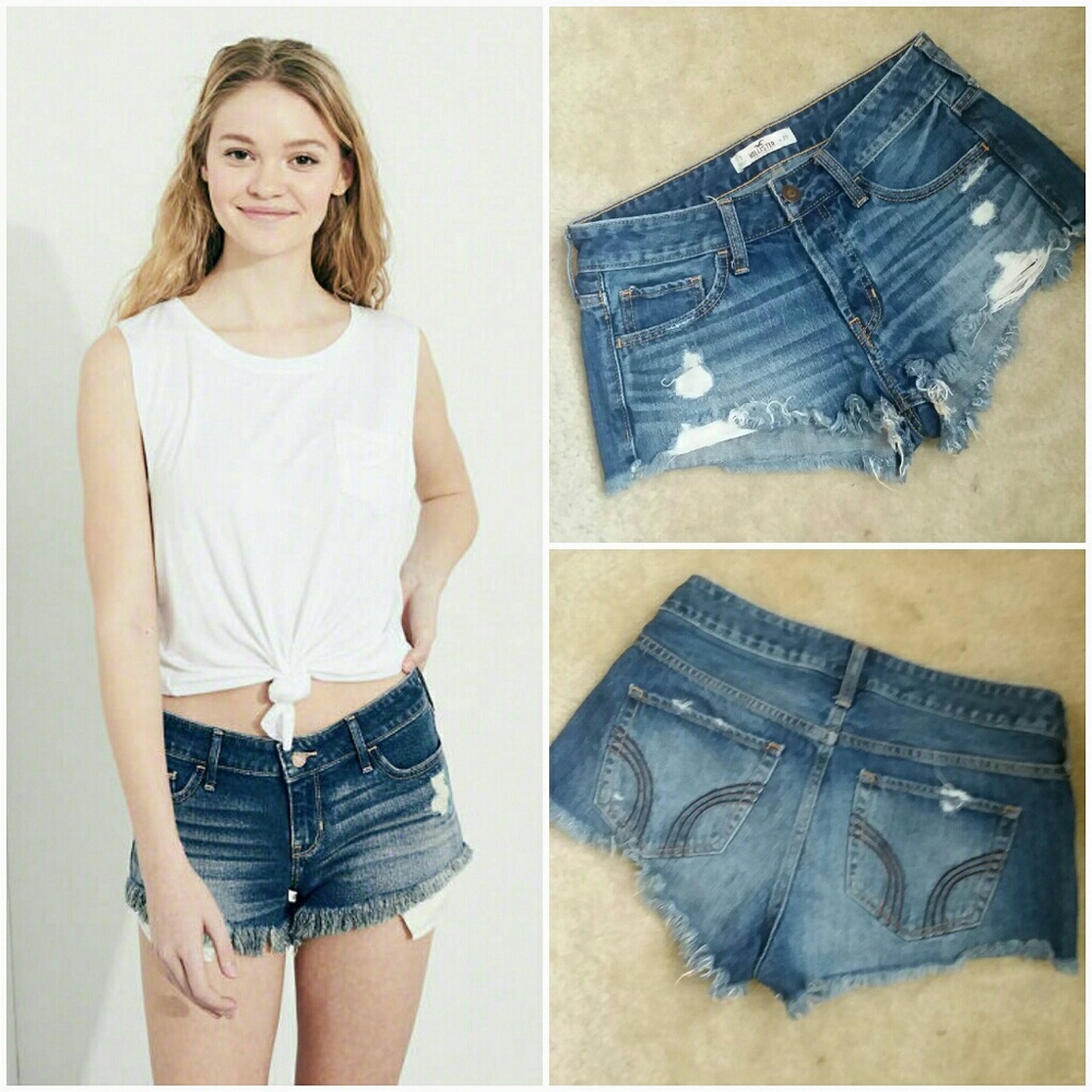 HOLLISTER LOW-RISE RIPPED DENIM BOYFRIEND SHORTS😍